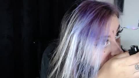 help me 100 hands up my OF is Free  online show from 18, 12, 2025