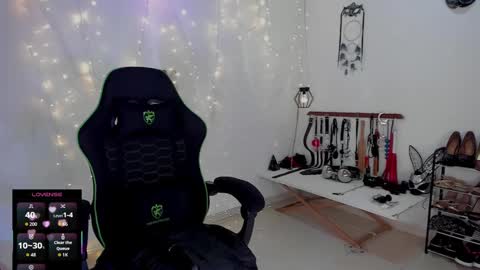 Arianna Connor online show from 15, 9, 2025