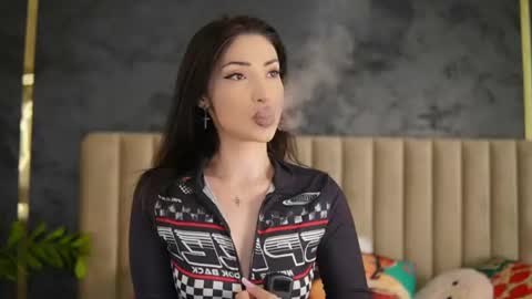 arianna_moonx online show from 5, 8, 2026