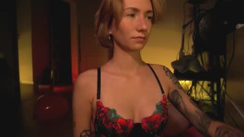 Olivka online show from 14, 2, 2025