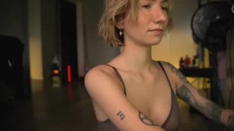 Olivka online show from 12, 3, 2025