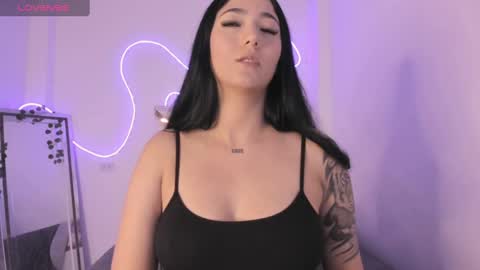 Snapshot of ariannadawson chatting on 8, 1, 2025 Arianna Dawson online show from 8, 1, 2025