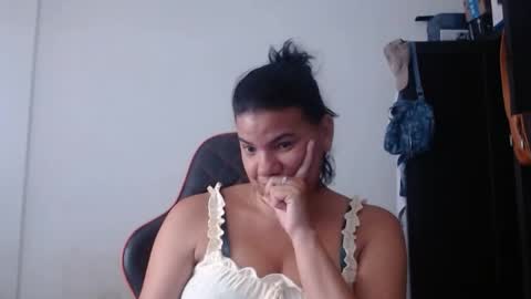 ariannaloovel online show from 15, 7, 2026