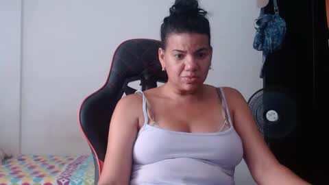 ariannaloovel online show from 17, 7, 2026