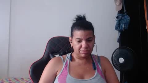 ariannaloovel online show from 18, 7, 2026