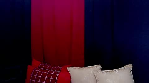 Snapshot of arianne_xoxo777 chatting on 16, 12, 2024 ARIANNE CUMS  online show from 16, 12, 2024