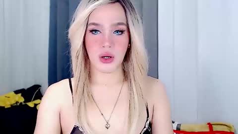 Snapshot of arianne_xoxo777 chatting on 2, 3, 2025 ARIANNE CUMS  online show from 2, 3, 2025