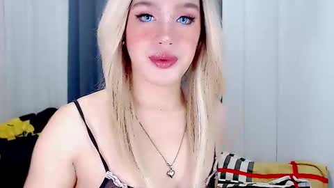 Snapshot of arianne_xoxo777 chatting on 2, 3, 2025 ARIANNE CUMS  online show from 2, 3, 2025