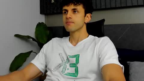 Snapshot of ariasaadeh chatting on 9, 9, 2025 ariasaadeh online show from 9, 9, 2025