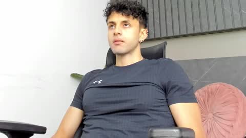 Snapshot of ariasaadeh chatting on 19, 9, 2025 ariasaadeh online show from 19, 9, 2025