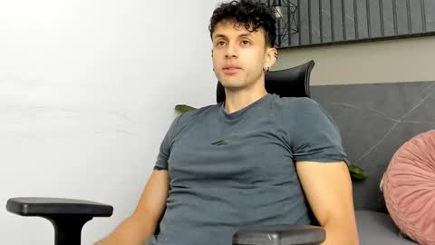 Snapshot of ariasaadeh chatting on 20, 9, 2025 ariasaadeh online show from 20, 9, 2025