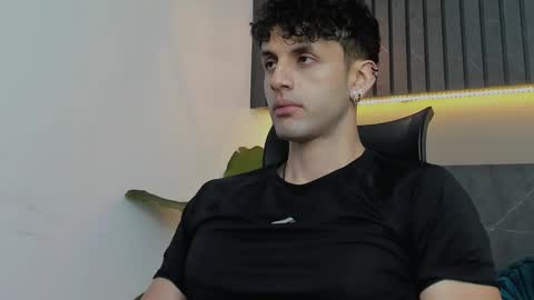 Snapshot of ariasaadeh chatting on 24, 9, 2025 ariasaadeh online show from 24, 9, 2025