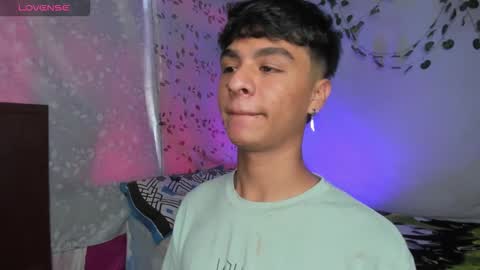 ariel_adan online show from 4, 2, 2026