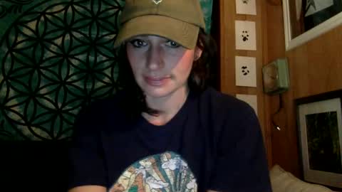 ariel  colin when hes here online show from 2, 12, 2024