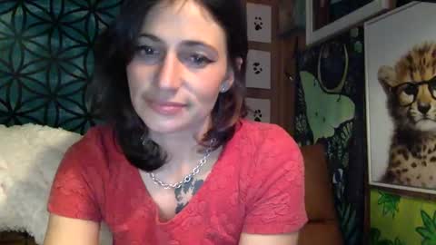 ariel  colin when hes here online show from 15, 12, 2024