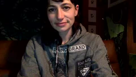 ariel  colin when hes here online show from 23, 12, 2024