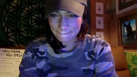 ariel  colin when hes here online show from 4, 1, 2025