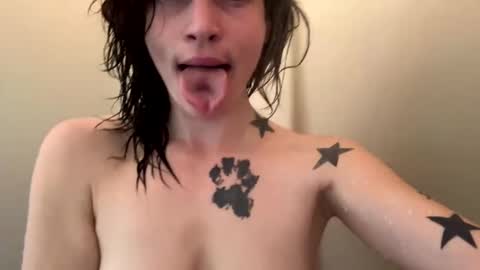 ariel  colin when hes here online show from 27, 2, 2025