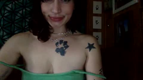 ariel  colin when hes here online show from 6, 3, 2025