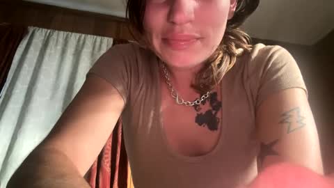 ariel  colin when hes here online show from 22, 9, 2025