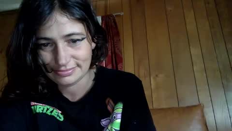 ariel  colin when hes here online show from 6, 10, 2025