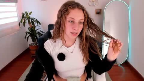 Ari  online show from 13, 7, 2026