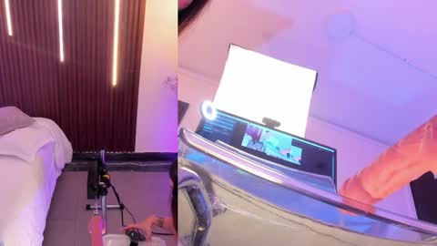  Arianna  online show from 2, 5, 2026
