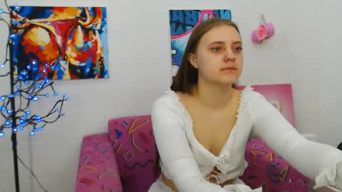 arinabelle online show from 5, 4, 2026