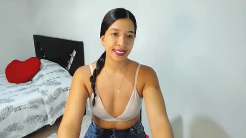 aristena_01 online show from 25, 3, 2026