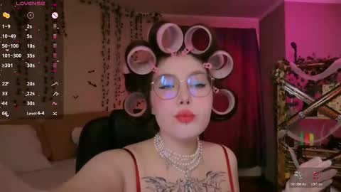 Astrid online show from 28, 10, 2025