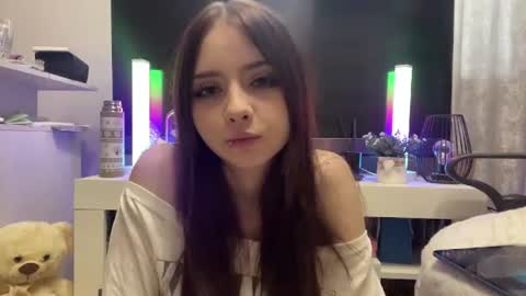 Snapshot of arlenaeikmeier chatting on 30, 7, 2026 Bella online show from 30, 7, 2026