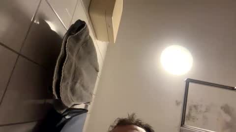 armyskater32 online show from 18, 1, 2026