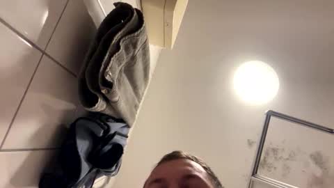 armyskater32 online show from 8, 2, 2026