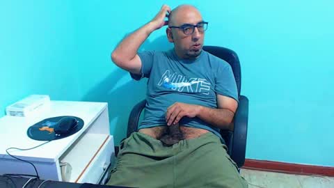 arnelux72 online show from 4, 3, 2025