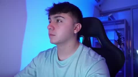 aron__cooper online show from 24, 6, 2026