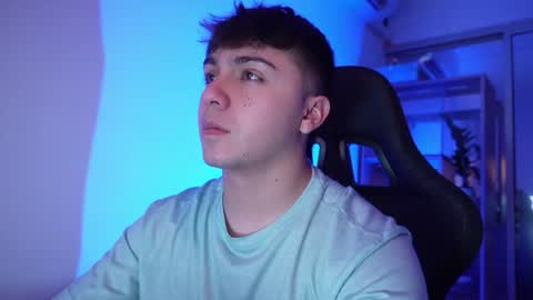 aron__cooper online show from 2, 7, 2026
