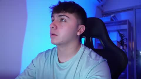 aron__cooper online show from 11, 7, 2026