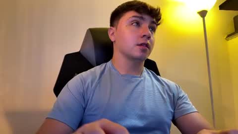 aron__cooper online show from 21, 7, 2026