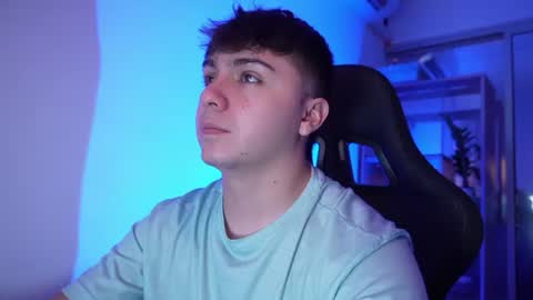 aron__cooper online show from 4, 8, 2026
