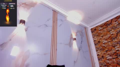 aron and molly online show from 16, 3, 2026