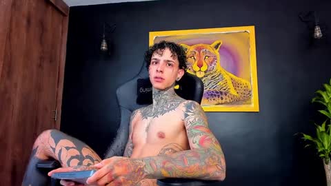 Snapshot of aron_ford chatting on 10, 1, 2025 Aron ford online show from 10, 1, 2025