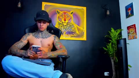 Snapshot of aron_ford chatting on 17, 1, 2025 Aron ford online show from 17, 1, 2025