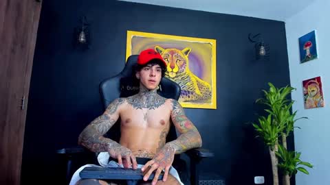 Snapshot of aron_ford chatting on 19, 1, 2025 Aron ford online show from 19, 1, 2025