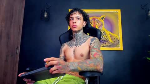 Snapshot of aron_ford chatting on 26, 1, 2025 Aron ford online show from 26, 1, 2025