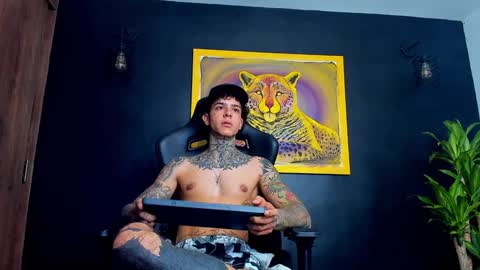 Snapshot of aron_ford chatting on 27, 1, 2025 Aron ford online show from 27, 1, 2025