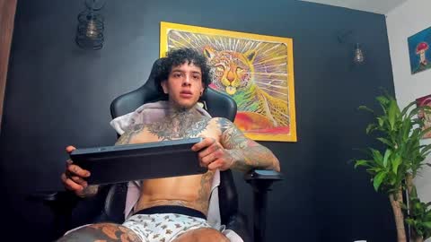 Snapshot of aron_ford chatting on 8, 2, 2025 Aron ford online show from 8, 2, 2025