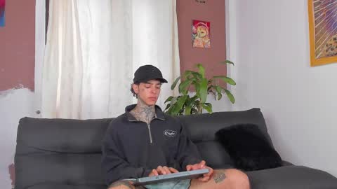 Snapshot of aron_ford chatting on 3, 10, 2025 Aron ford online show from 3, 10, 2025