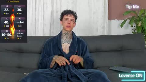 Snapshot of aron_ford chatting on 15, 10, 2025 Aron ford online show from 15, 10, 2025