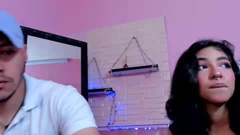 Snapshot of aronandmoli chatting on 10, 6, 2026 aronandmoli online show from 10, 6, 2026
