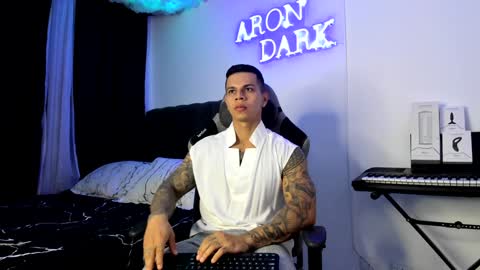Snapshot of arondark chatting on 11, 12, 2024 DarkMaster online show from 11, 12, 2024